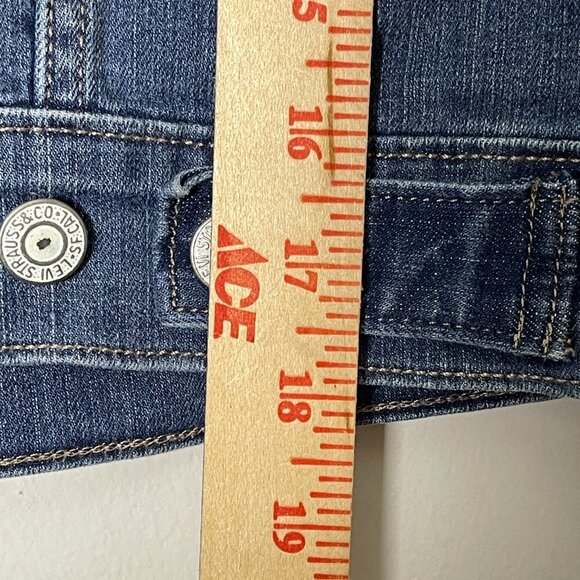 Levi's Denim Jacket Red Studded Embellished Jean Jacket Cropped Fit Small - Picture 6 of 12